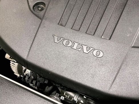 Certified 2023 Volvo XC90 B5 Core w/ Protection Package Premier image 35