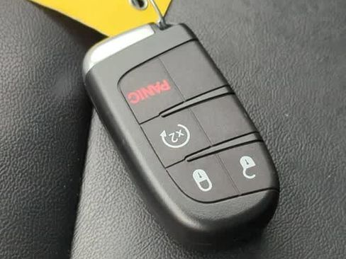 Certified 2021 Jeep Grand Cherokee Limited AWD/4WD image 36