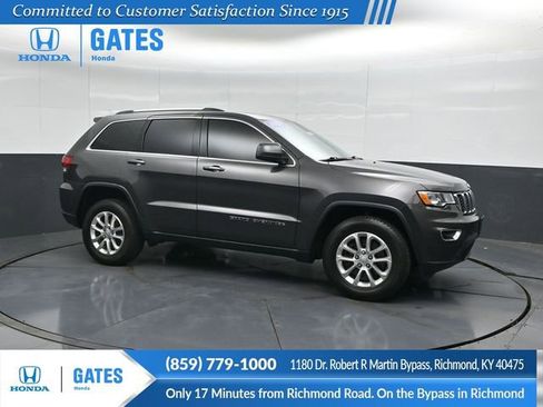 Used 2021 Jeep Grand Cherokee Laredo AWD/4WD image 1