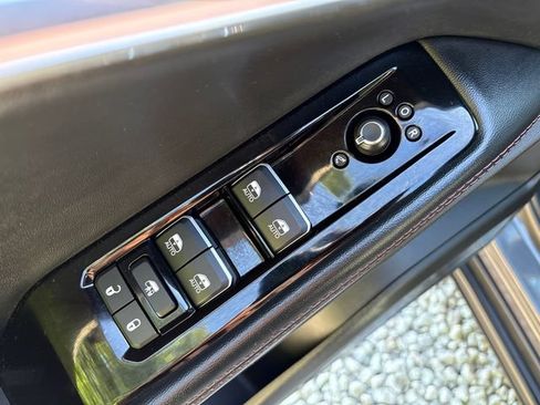Used 2024 Jeep Wagoneer Launch Edition AWD/4WD image 23