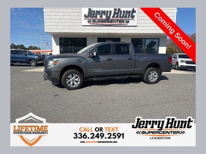 Used 2024 Nissan Titan SV w/ SV Convenience Package
