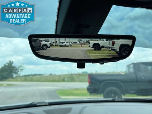 Used 2022 Chevrolet Traverse RS w/ LPO, Floor Liner Package FWD image 17