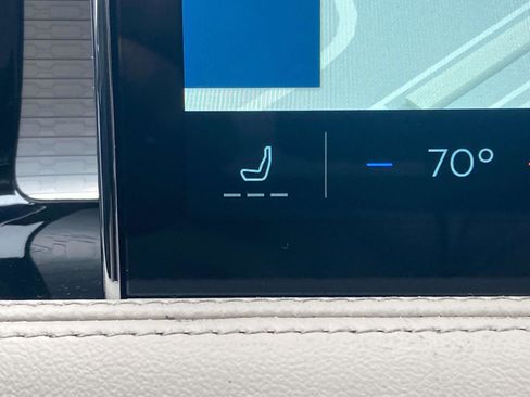 New 2026 Lincoln Corsair Premiere image 24