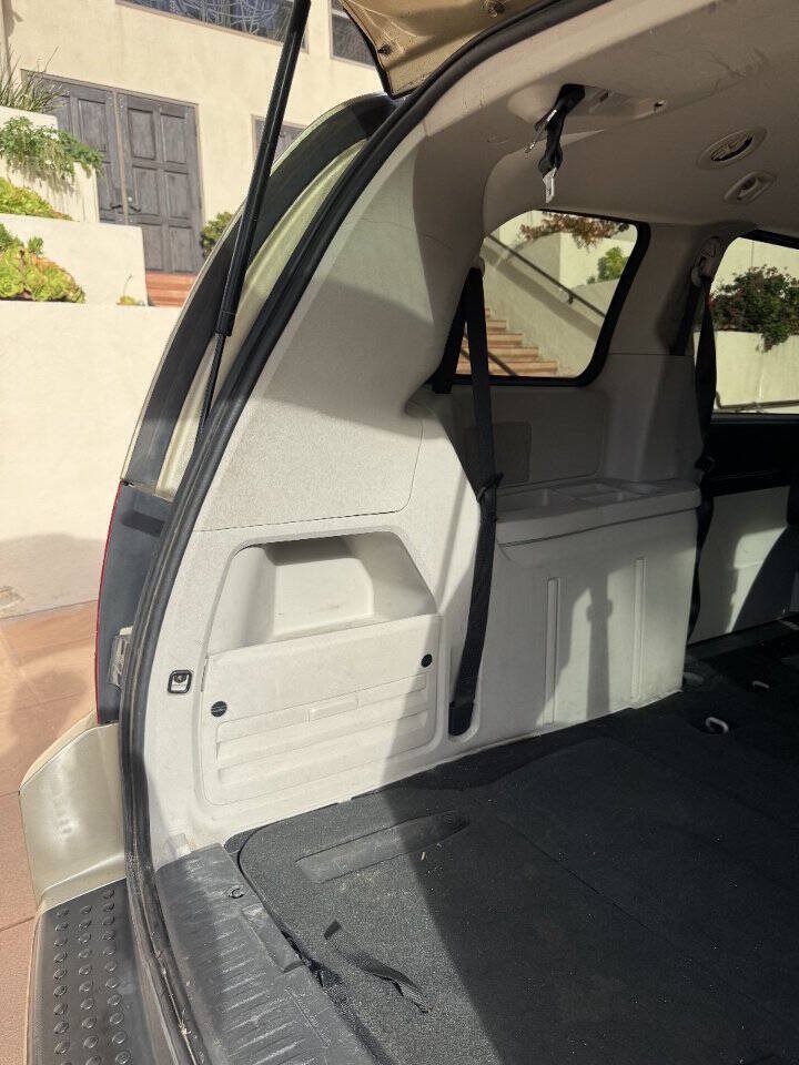 Used 2010 Dodge Grand Caravan SE w/ Climate Group FWD image 12