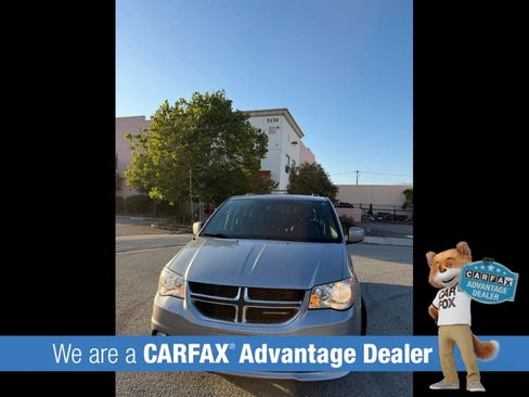 Used 2017 Dodge Grand Caravan SXT FWD image 11