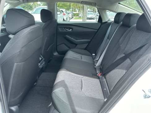 Used 2025 Honda Accord SE image 15
