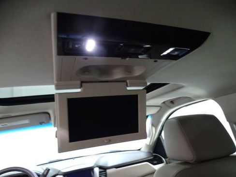 Used 2018 GMC Yukon SLT w/ Open Road Package image 5