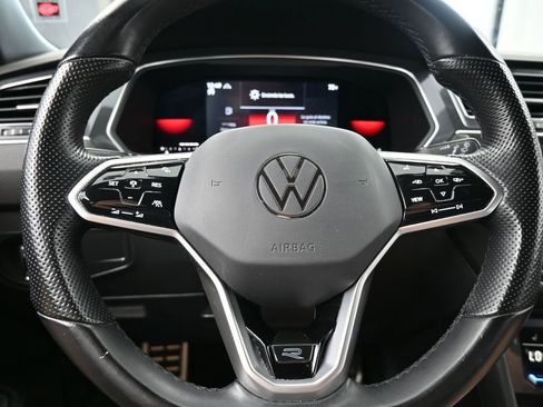 Used 2022 Volkswagen Tiguan SE R-Line AWD/4WD image 33