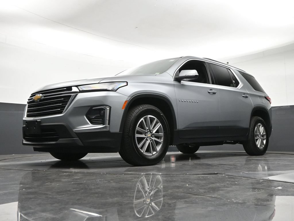 Used 2023 Chevrolet Traverse LT AWD/4WD image 24