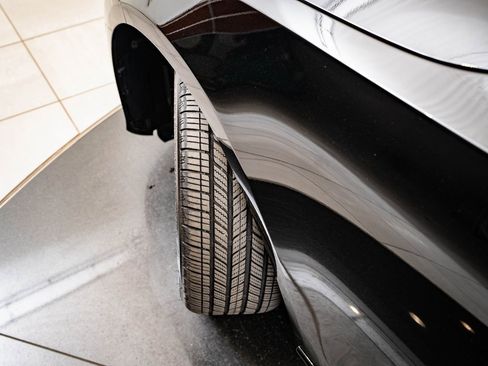 Certified 2025 Mercedes-Benz C 300 4MATIC Sedan image 41