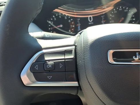 Used 2023 Jeep Compass Limited AWD/4WD image 19