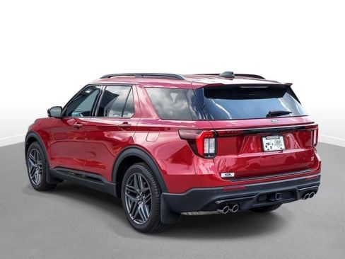 Certified 2025 Ford Explorer ST AWD/4WD image 6