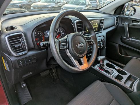 Used 2020 Kia Sportage LX w/ LX Popular Package image 17