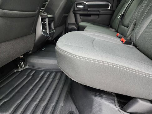 Used 2024 RAM 2500 Big Horn w/ Night Edition image 33