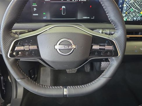 Used 2023 Nissan Ariya AWD image 22