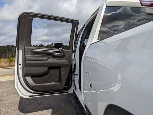 Used 2024 Chevrolet Silverado 2500 LTZ w/ LTZ Plus Package image 63