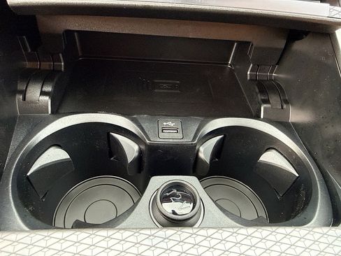 New 2026 BMW 330i Sedan w/ Premium Package RWD image 31