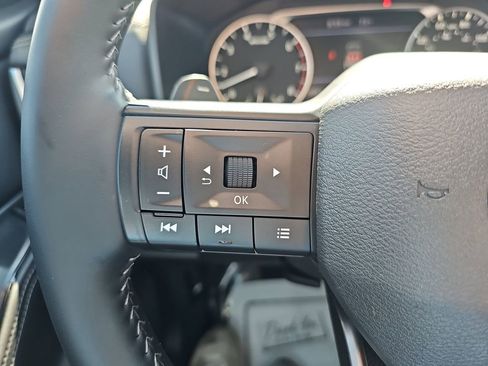 Used 2025 Nissan Rogue SV w/ SV Premium Package FWD image 22