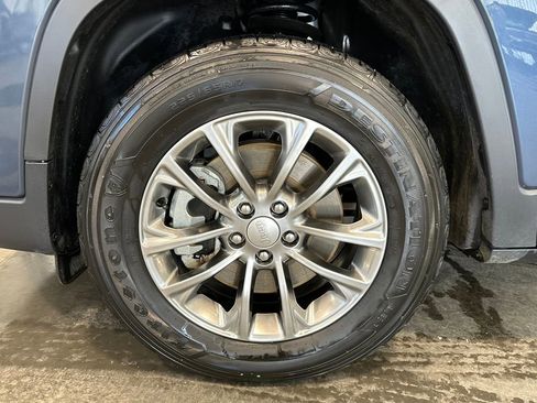 Used 2021 Jeep Cherokee Latitude Lux image 10