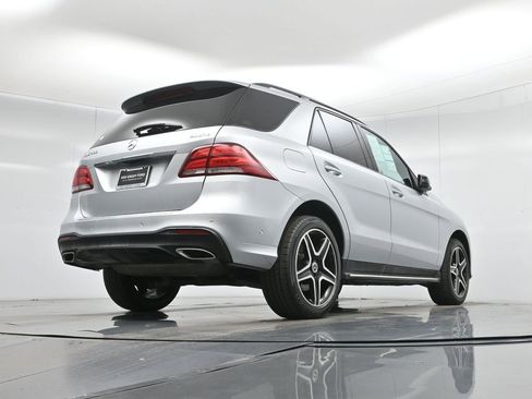 Used 2019 Mercedes-Benz GLE 400 4MATIC image 50