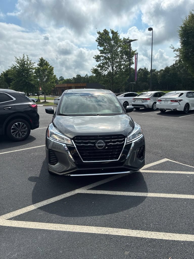 Used 2024 Nissan Kicks S FWD image 7