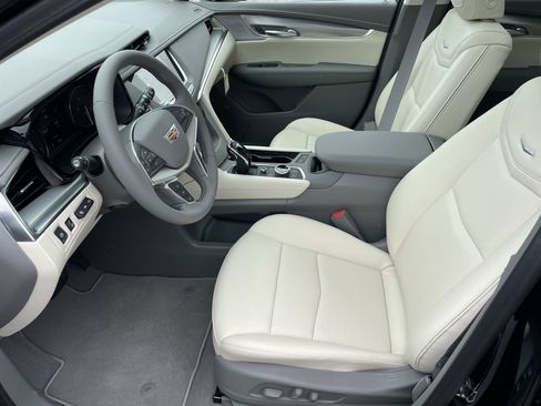 New 2025 Cadillac XT5 Premium Luxury w/ Technology Package image 13