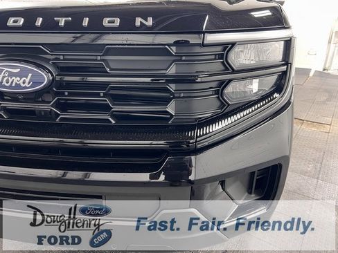 New 2025 Ford Expedition Active image 11