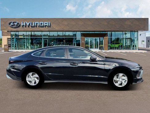 New 2026 Hyundai Sonata SE FWD image 9