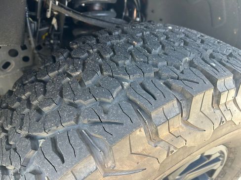 Used 2025 Ford F150 Raptor image 13