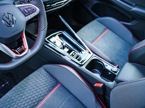 New 2026 Volkswagen GTI SE image 31