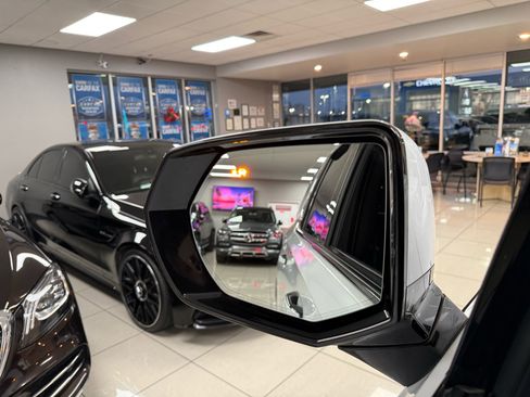 Used 2021 GMC Yukon XL Denali w/ Denali Premium Package image 33