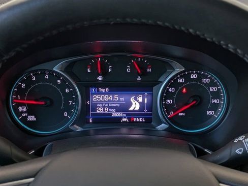 Used 2021 Chevrolet Equinox LT image 25