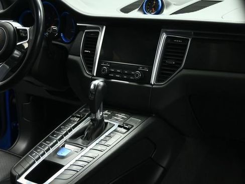 Used 2018 Porsche Macan GTS AWD/4WD image 68