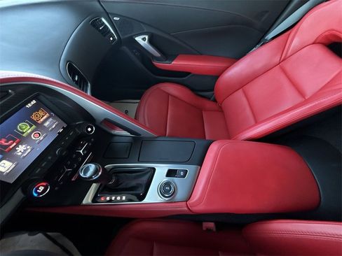 Used 2015 Chevrolet Corvette Z06 w/ 3LZ Preferred Equipment Group image 27