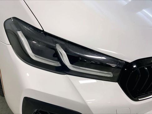 Used 2022 BMW 540i xDrive w/ Executive Package image 27