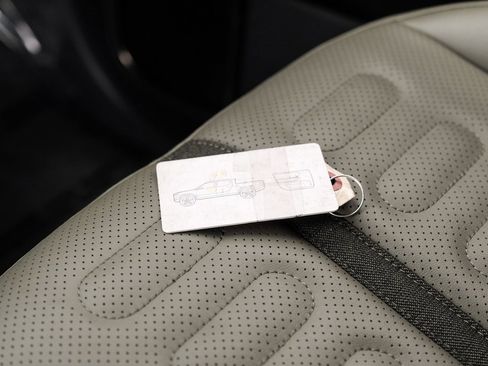 Used 2022 Rivian R1T Launch Edition image 66