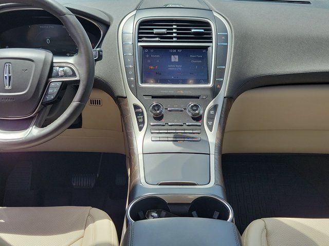 Certified 2020 Lincoln Nautilus Reserve AWD/4WD image 20