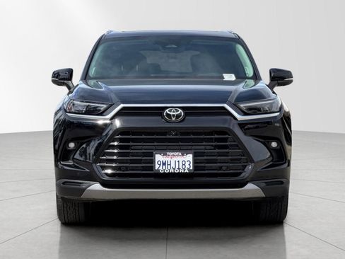 Used 2024 Toyota Grand Highlander Limited image 8