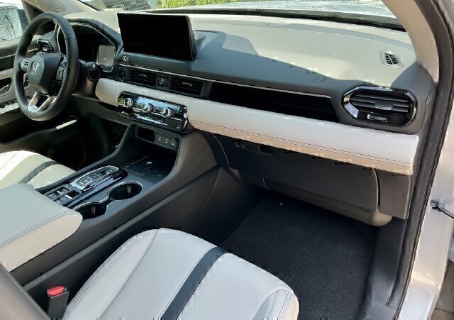New 2026 Honda Pilot Touring image 16