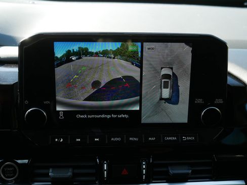 Certified 2023 Nissan Pathfinder Platinum AWD/4WD image 27