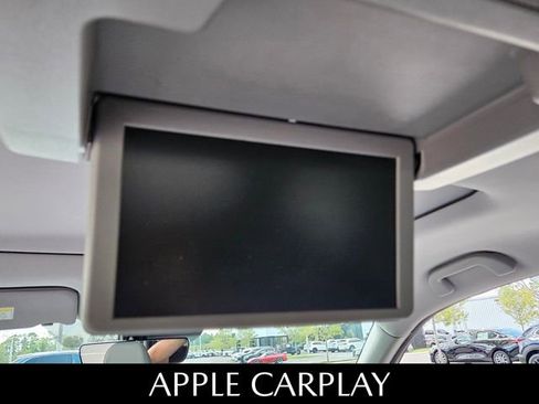 Used 2022 Honda Pilot Touring image 9