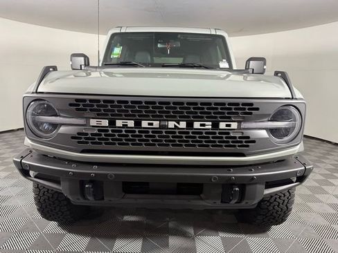 Used 2023 Ford Bronco Badlands image 10