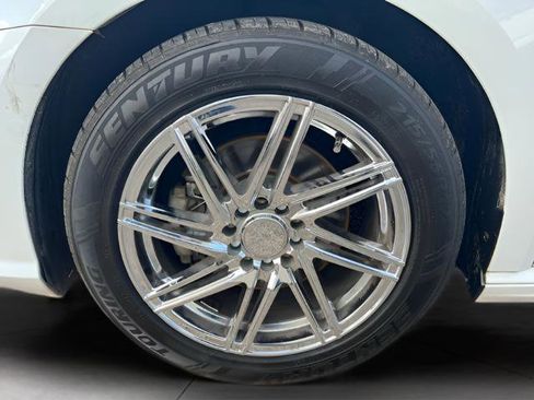 Used 2018 Volkswagen Passat 2.0T R-Line FWD image 11