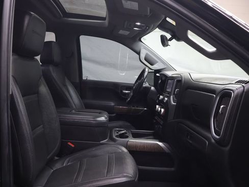Used 2021 GMC Sierra 1500 Denali w/ Denali Ultimate Package AWD/4WD image 9