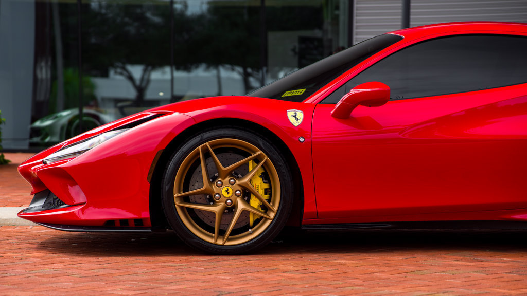 Certified 2021 Ferrari F8 Tributo RWD image 2