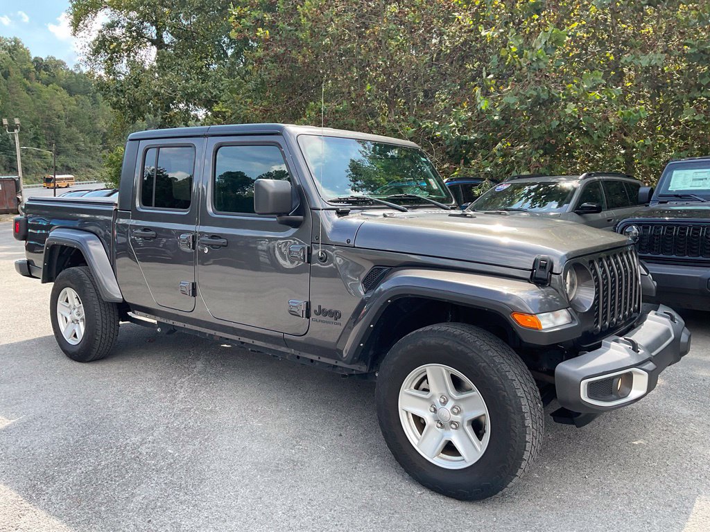 Used 2022 Jeep Gladiator Sport AWD/4WD image 7