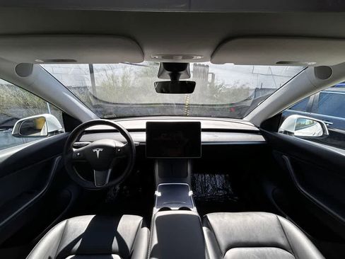 Used 2022 Tesla Model Y Long Range AWD/4WD image 10