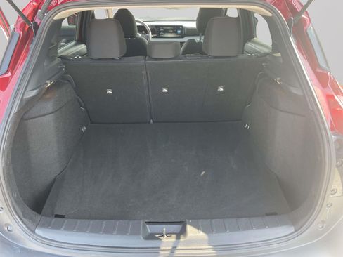 Used 2025 Nissan Kicks SV AWD/4WD image 8