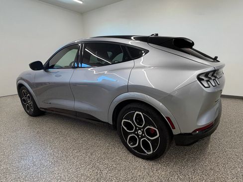 Used 2021 Ford Mustang Mach-E GT AWD/4WD image 4