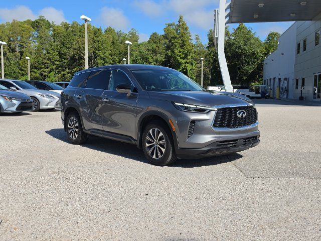 Used 2023 INFINITI QX60 Pure FWD image 2